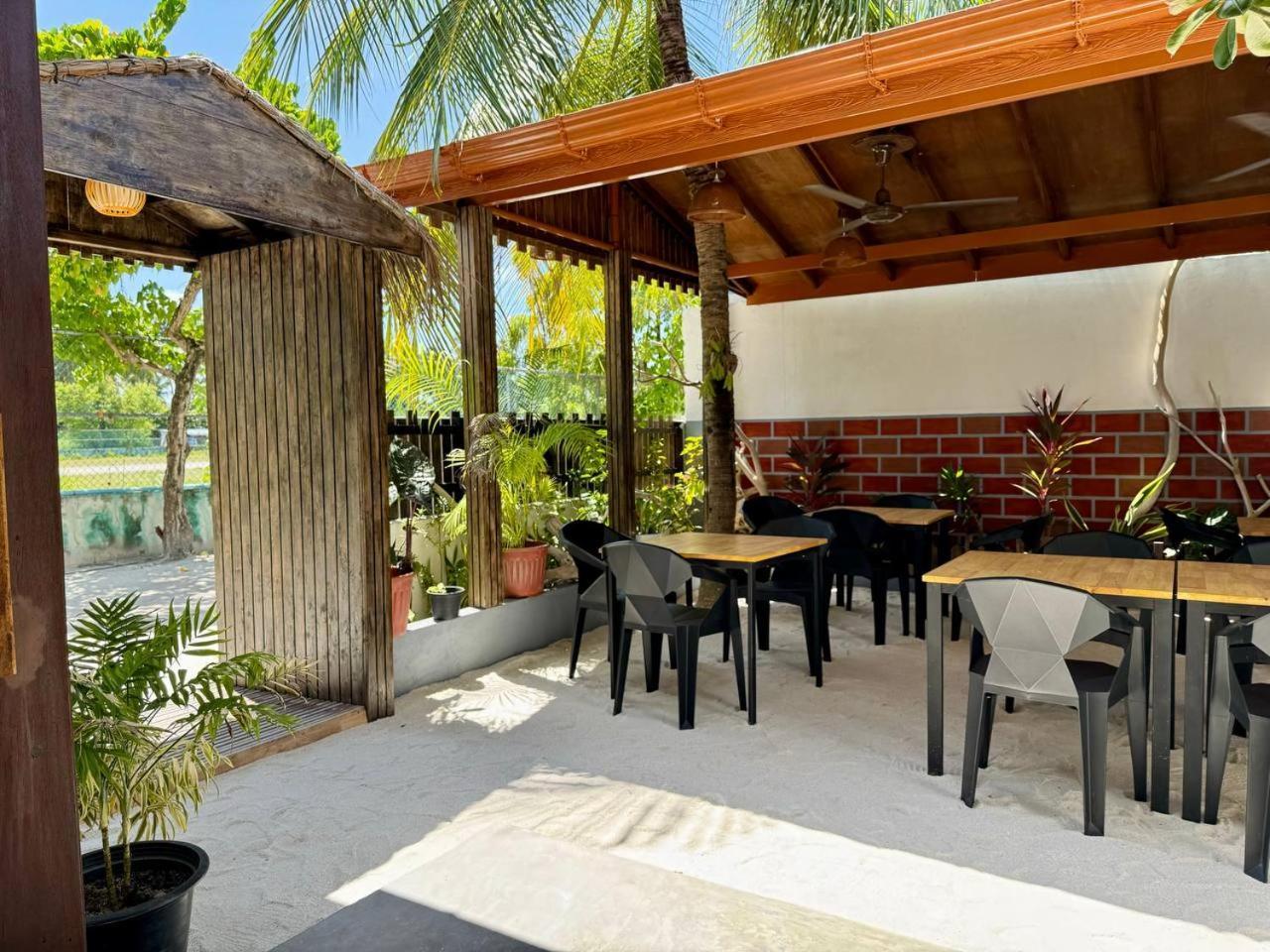 Hotel Seascape Retreats Dhigurah à Dhigurah  Extérieur photo