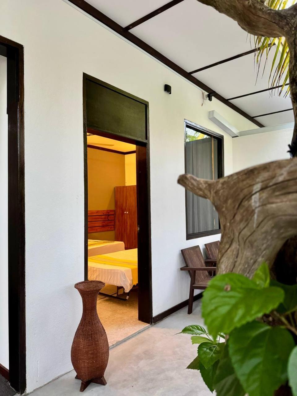 Hotel Seascape Retreats Dhigurah à Dhigurah  Extérieur photo